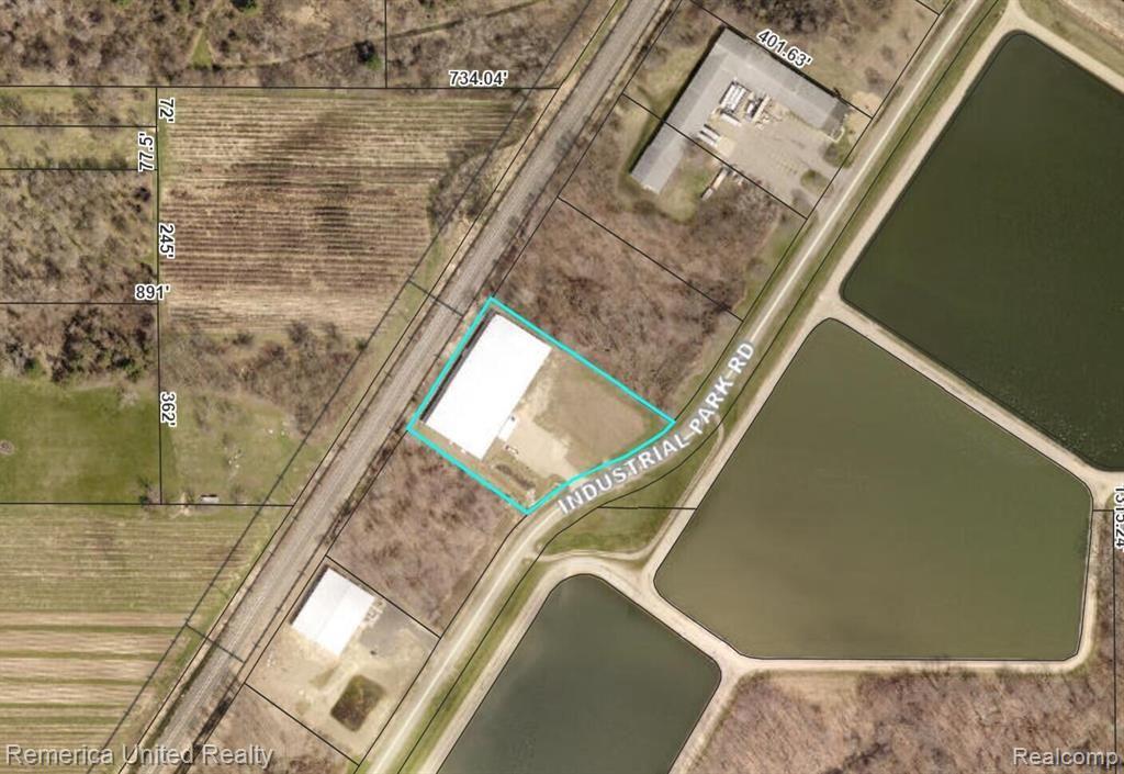 420 Industrial Park Rd Property Photo 10