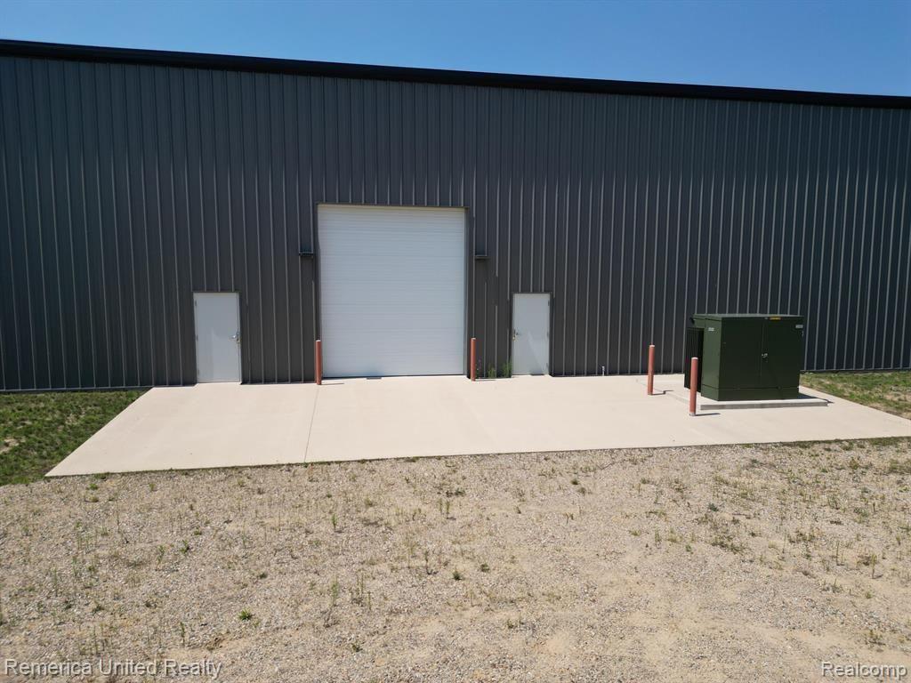 420 Industrial Park Rd Property Photo 11