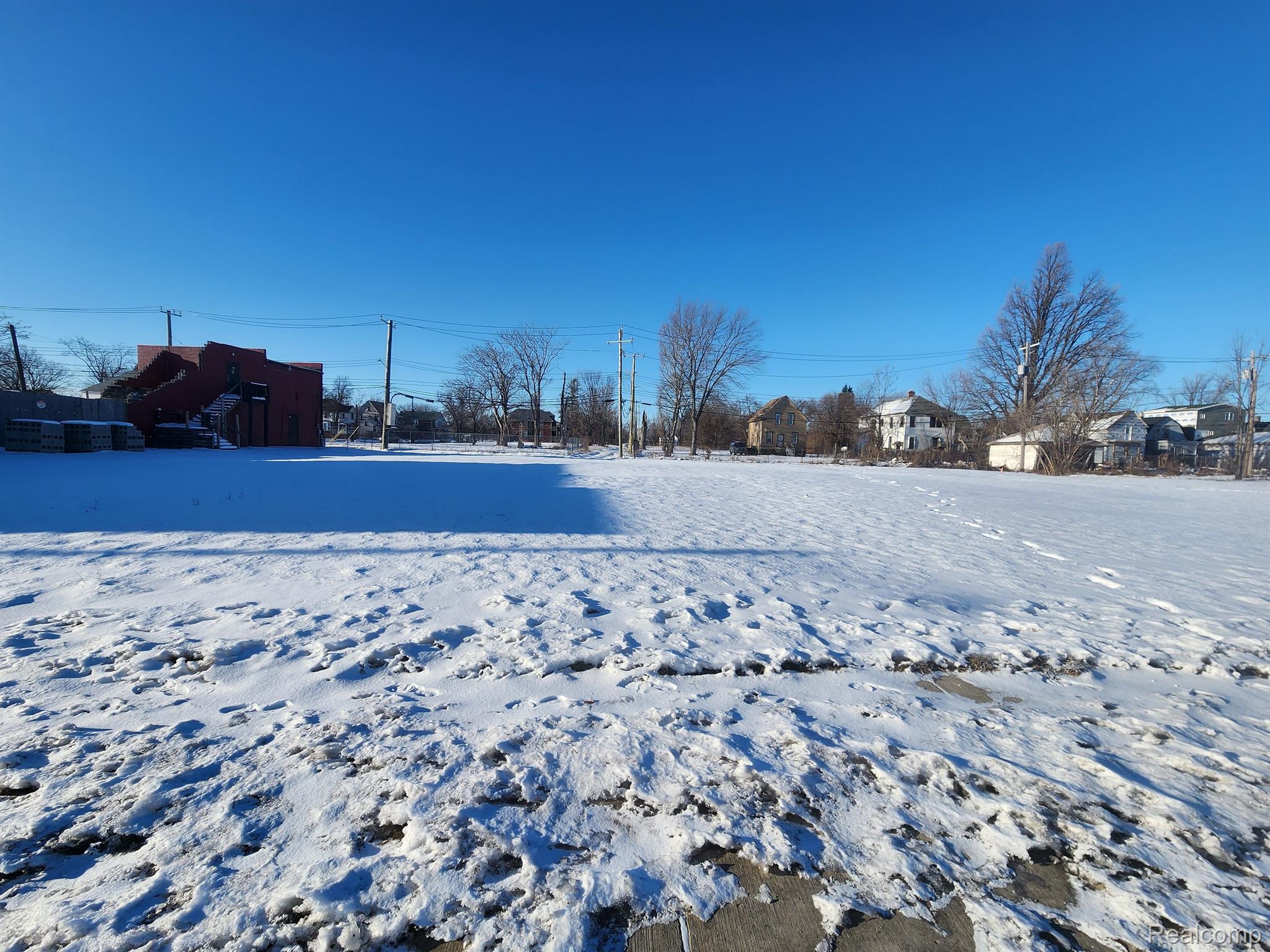 9325 Mack Ave Property Photo 1