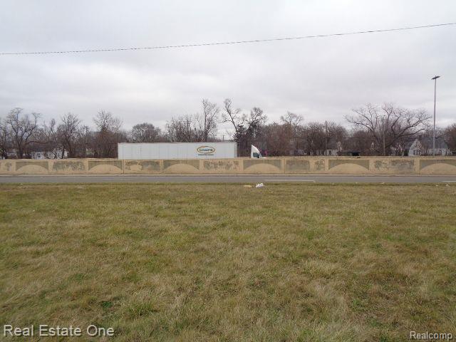 18110 Weaver St Property Photo 6