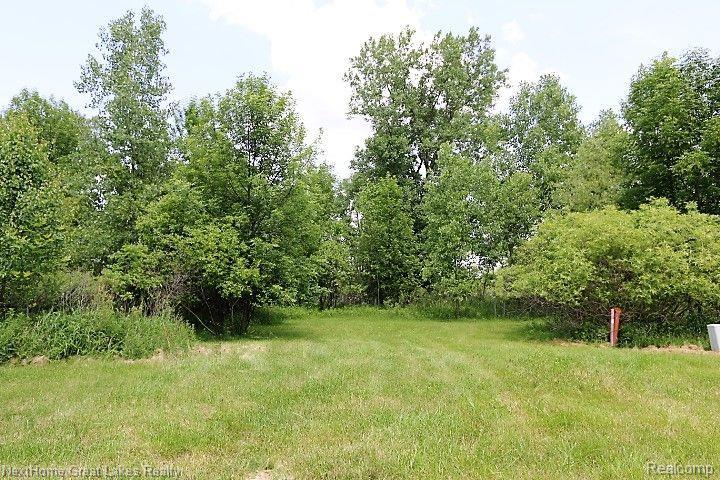 75 WESTWOOD DR Property Photo 1