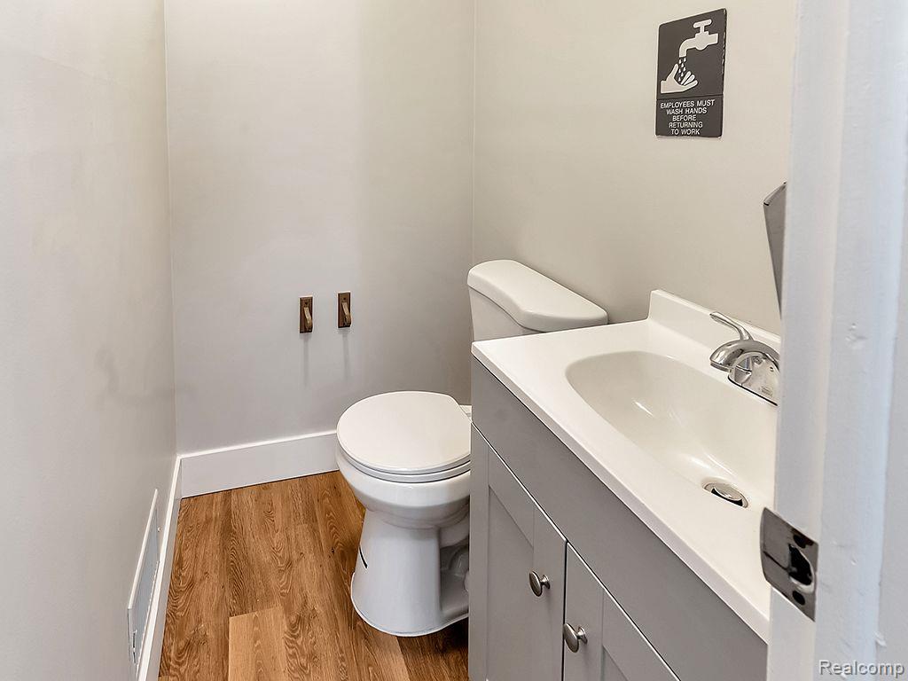 1678 S Merriman Rd Property Photo 19