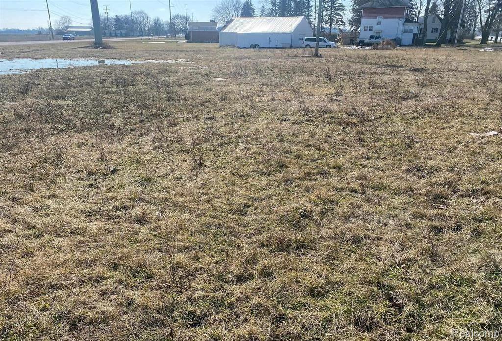 6543 Westside Saginaw Rd Property Photo 2
