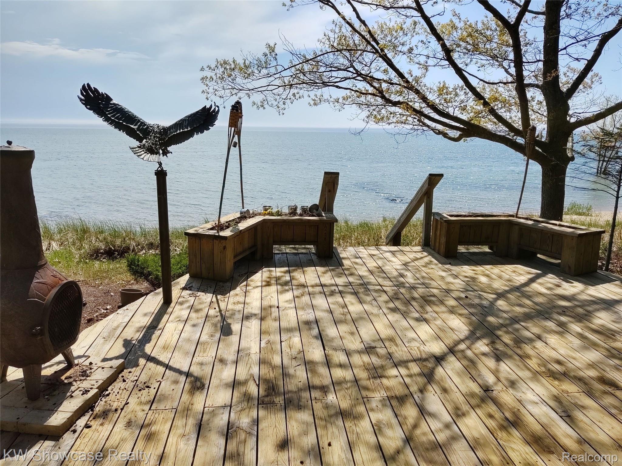 5146 Lower Shore Dr Property Photo 10