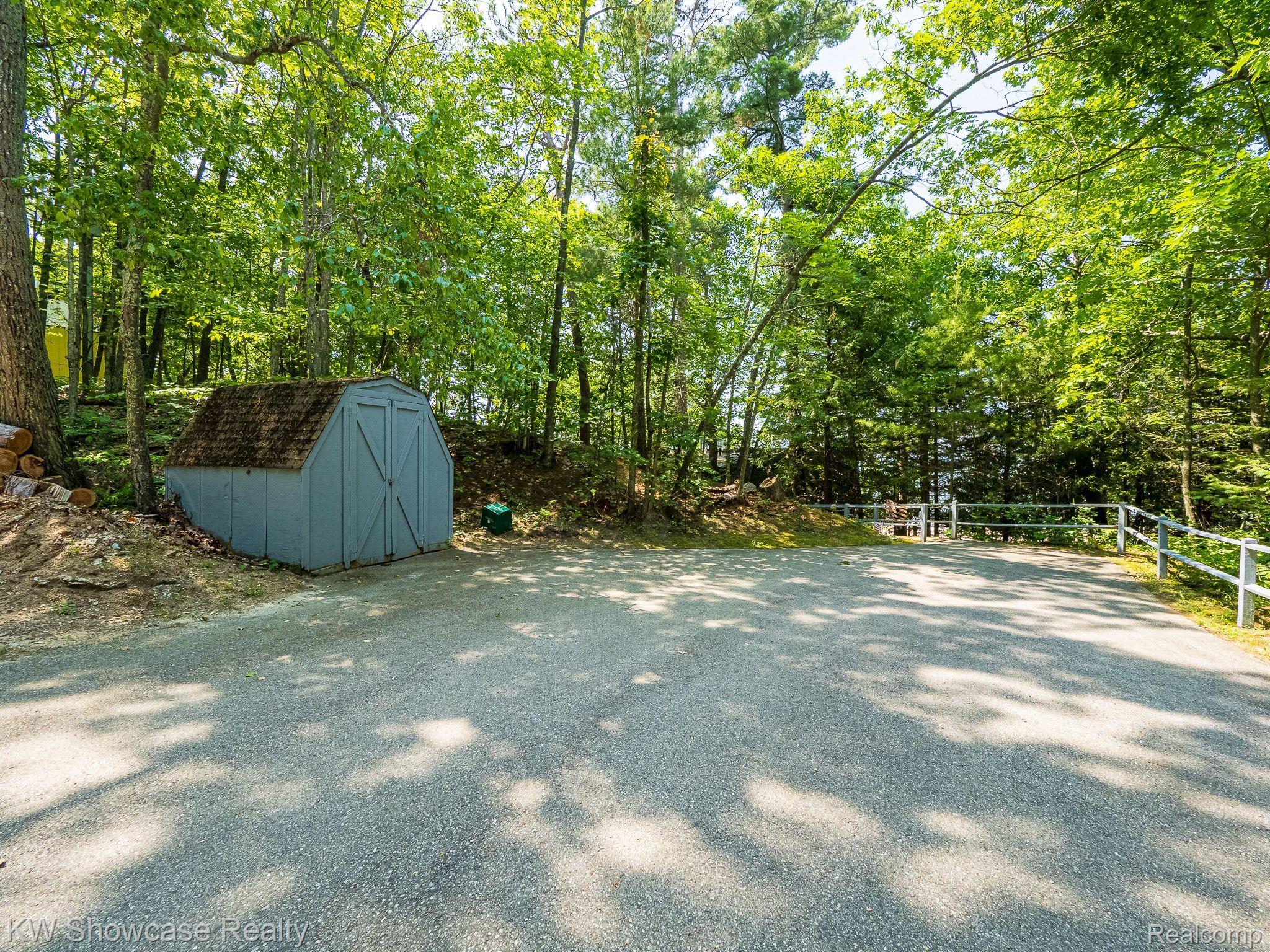 5146 Lower Shore Dr Property Photo 66