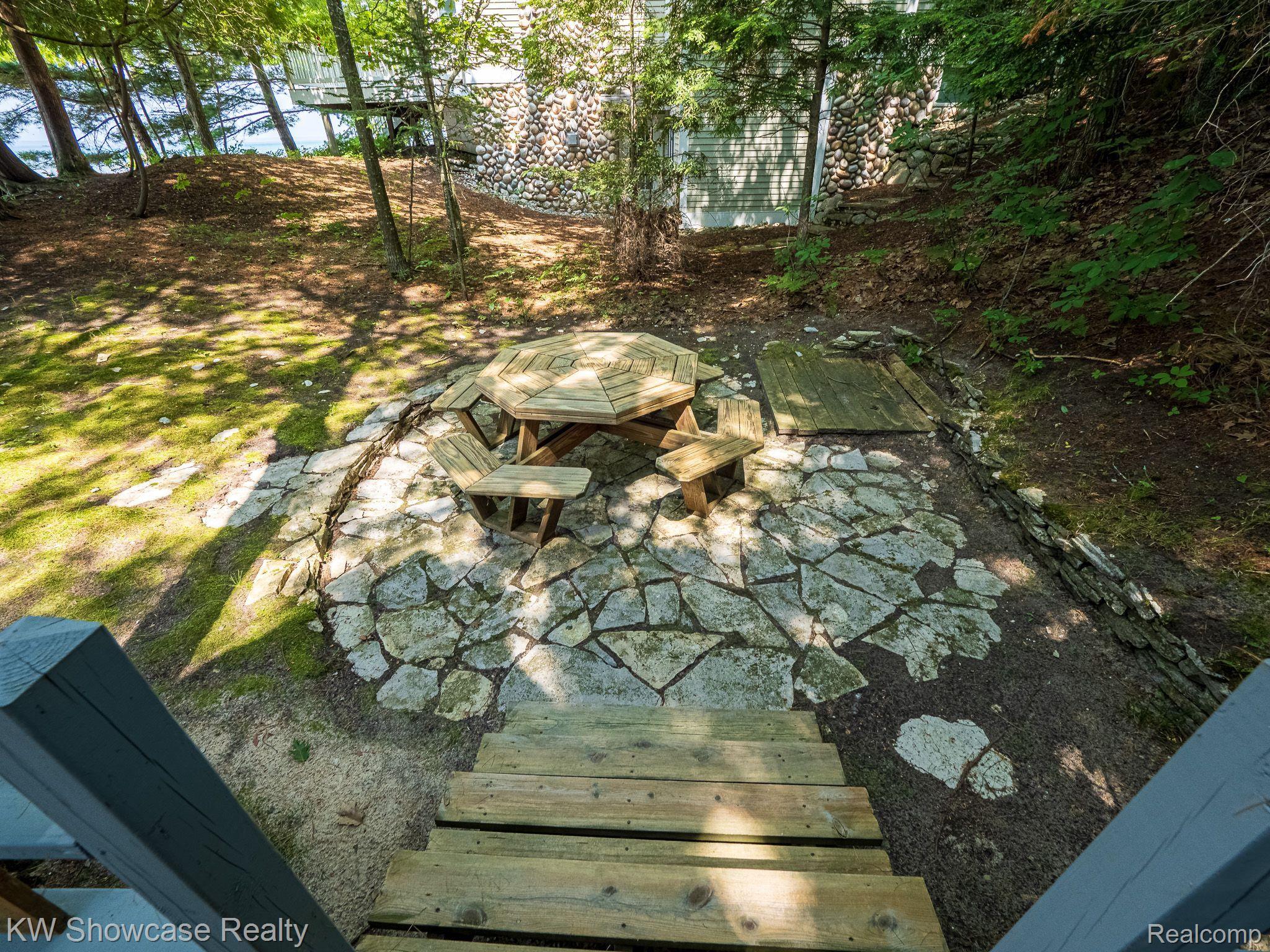 5146 Lower Shore Dr Property Photo 69