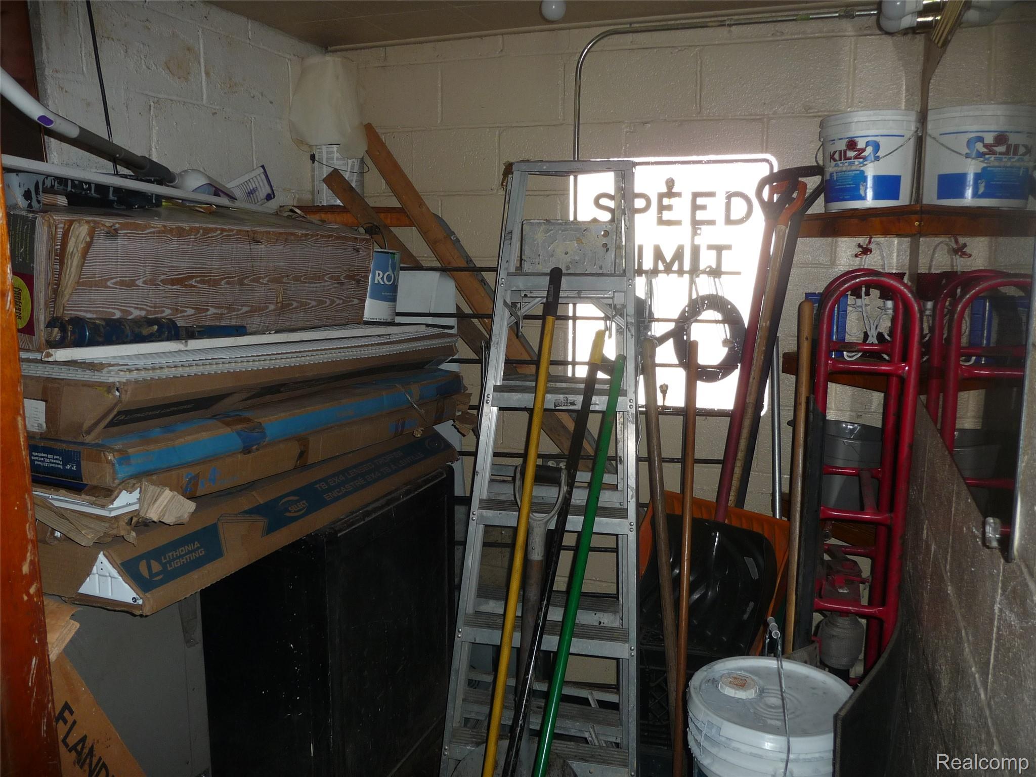 7111 E 7 Mile East Rd Property Photo 23