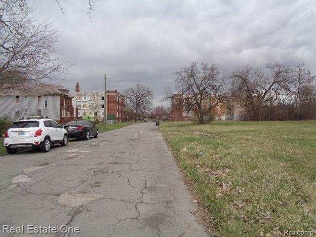 1749 Collingwood St Property Photo 15