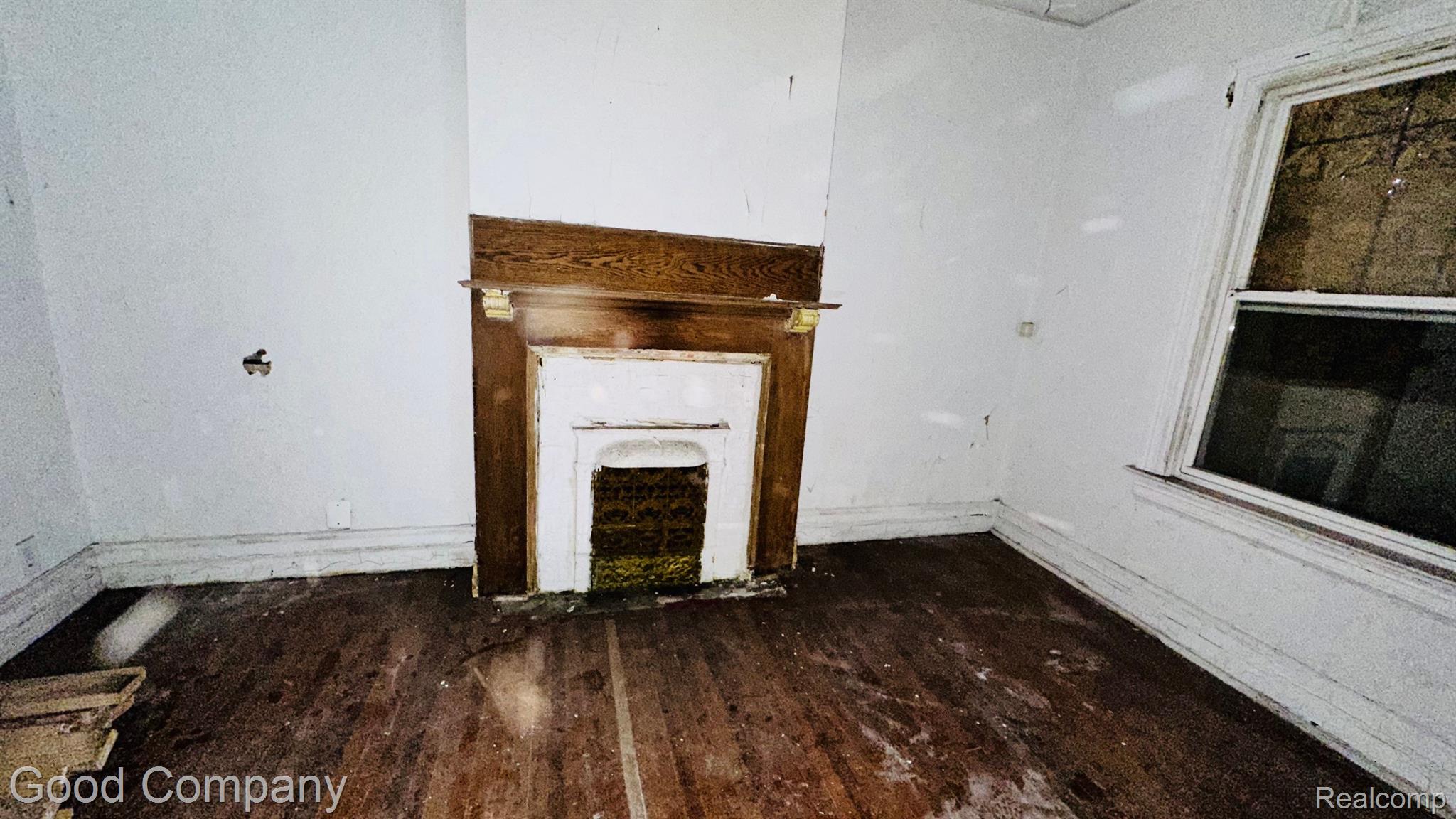 104 Mount Vernon St Property Photo 3
