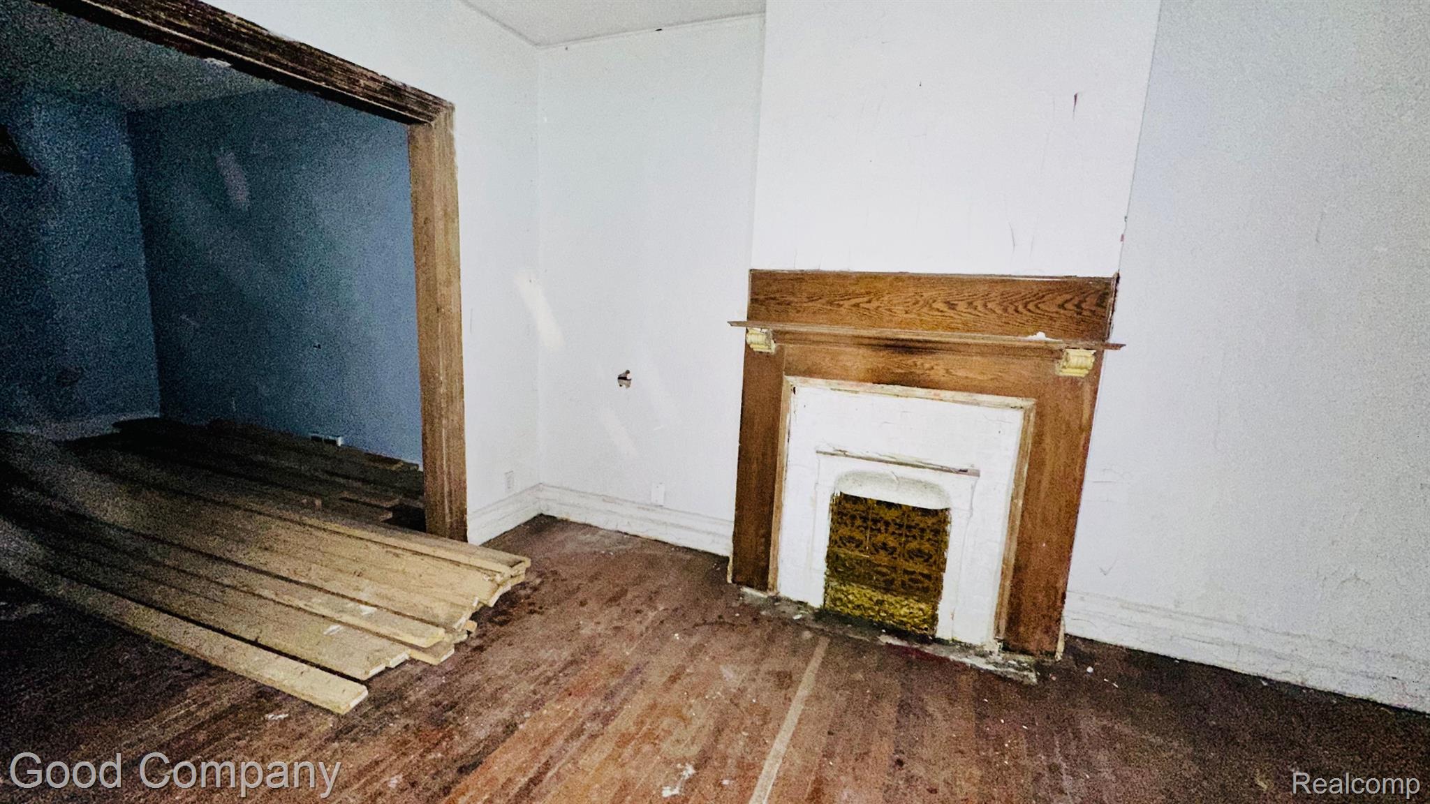 104 Mount Vernon St Property Photo 4