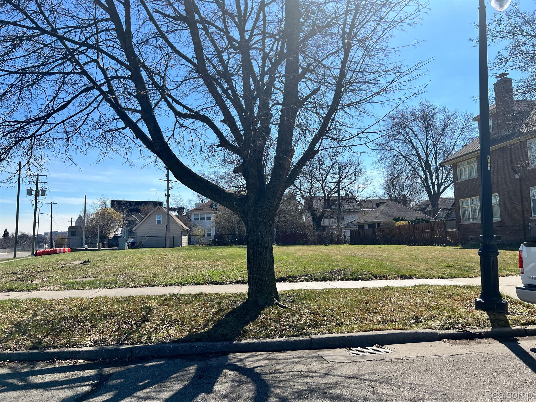 1157 Edison St Property Photo 1