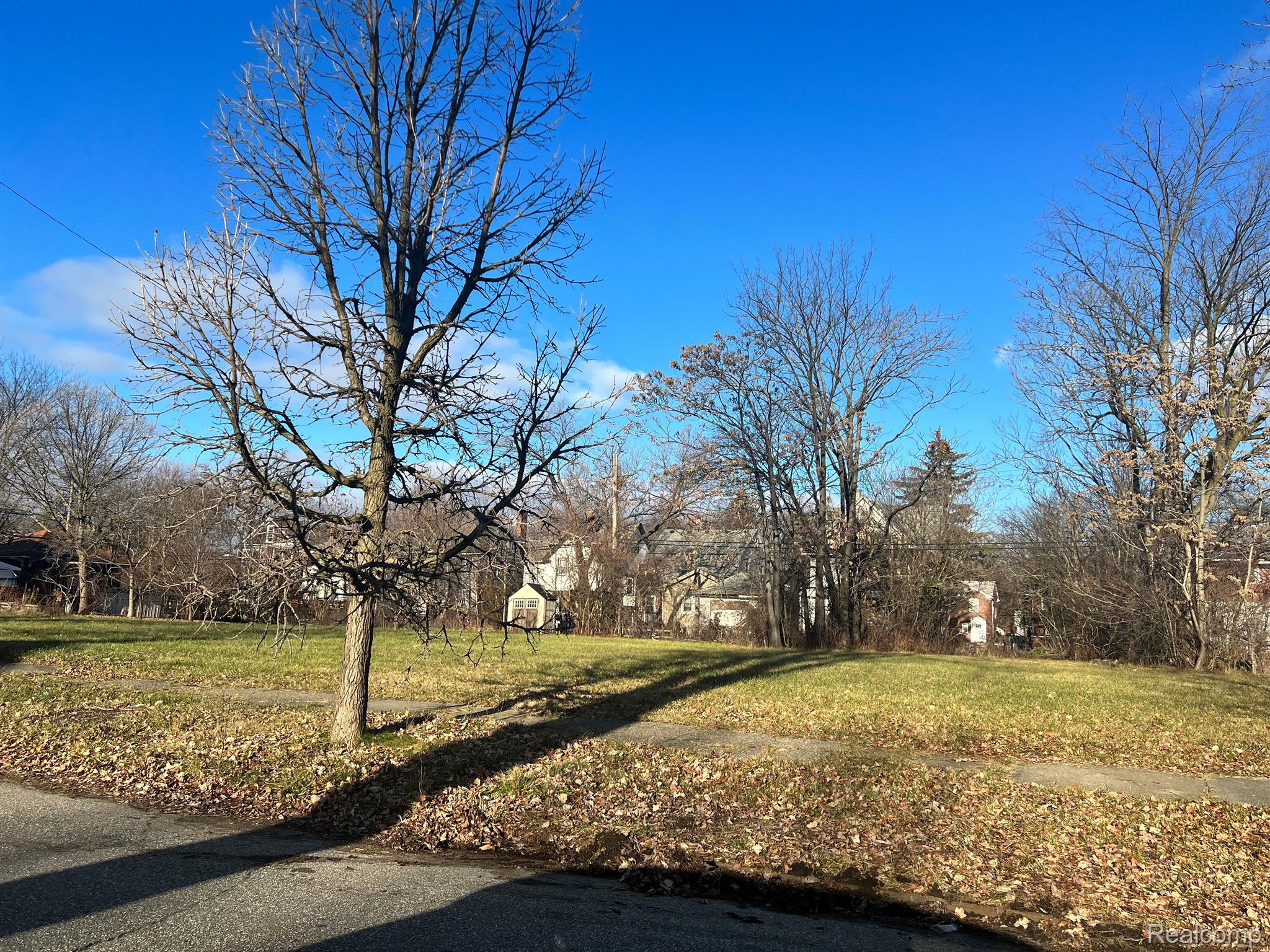 323 King St Property Photo 1
