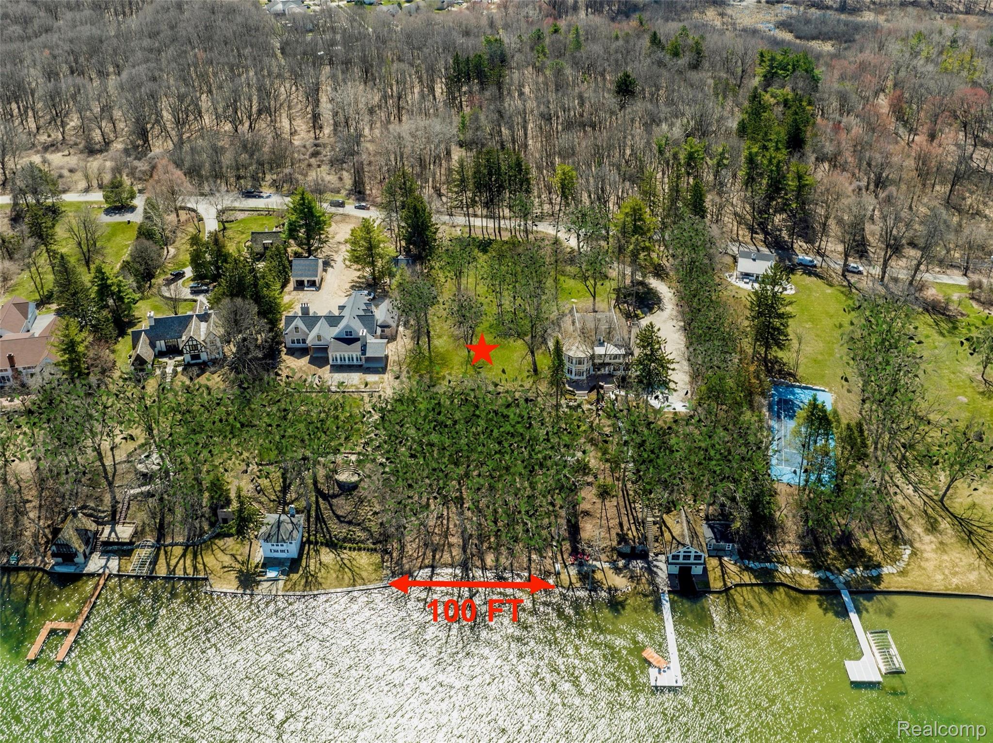 940 Lake Angelus Shrs Property Photo 4