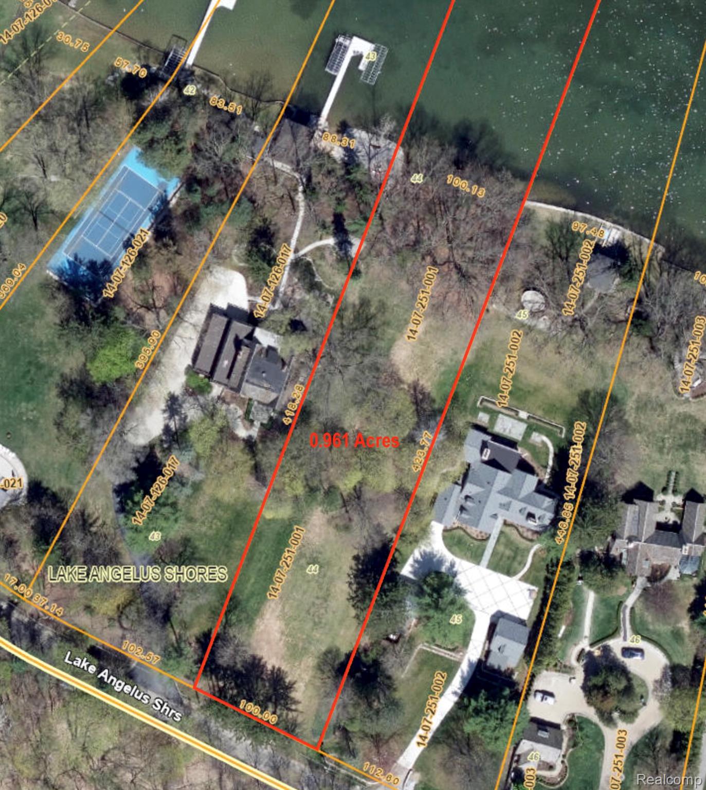 940 Lake Angelus Shrs Property Photo 7