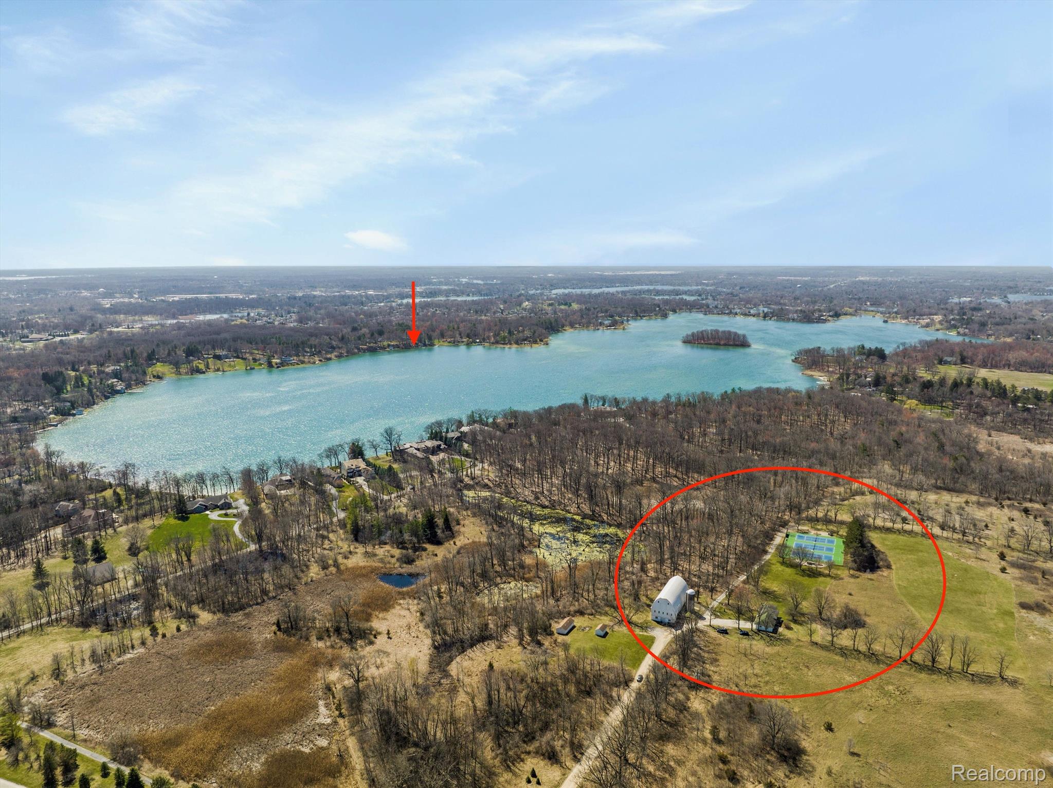 940 Lake Angelus Shrs Property Photo 12