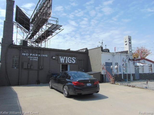 15390 Gratiot Ave Property Photo 15