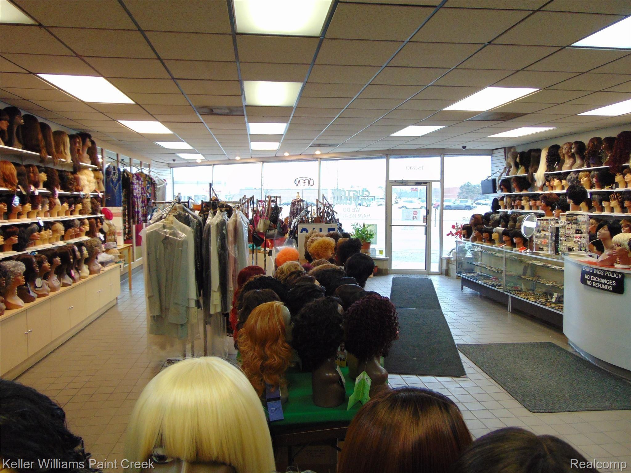 15390 Gratiot Ave Property Photo 28