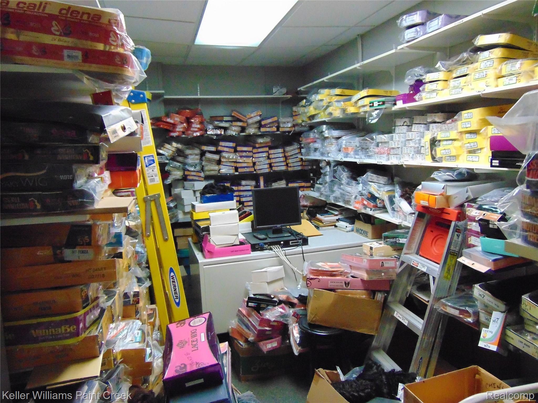 15390 Gratiot Ave Property Photo 42