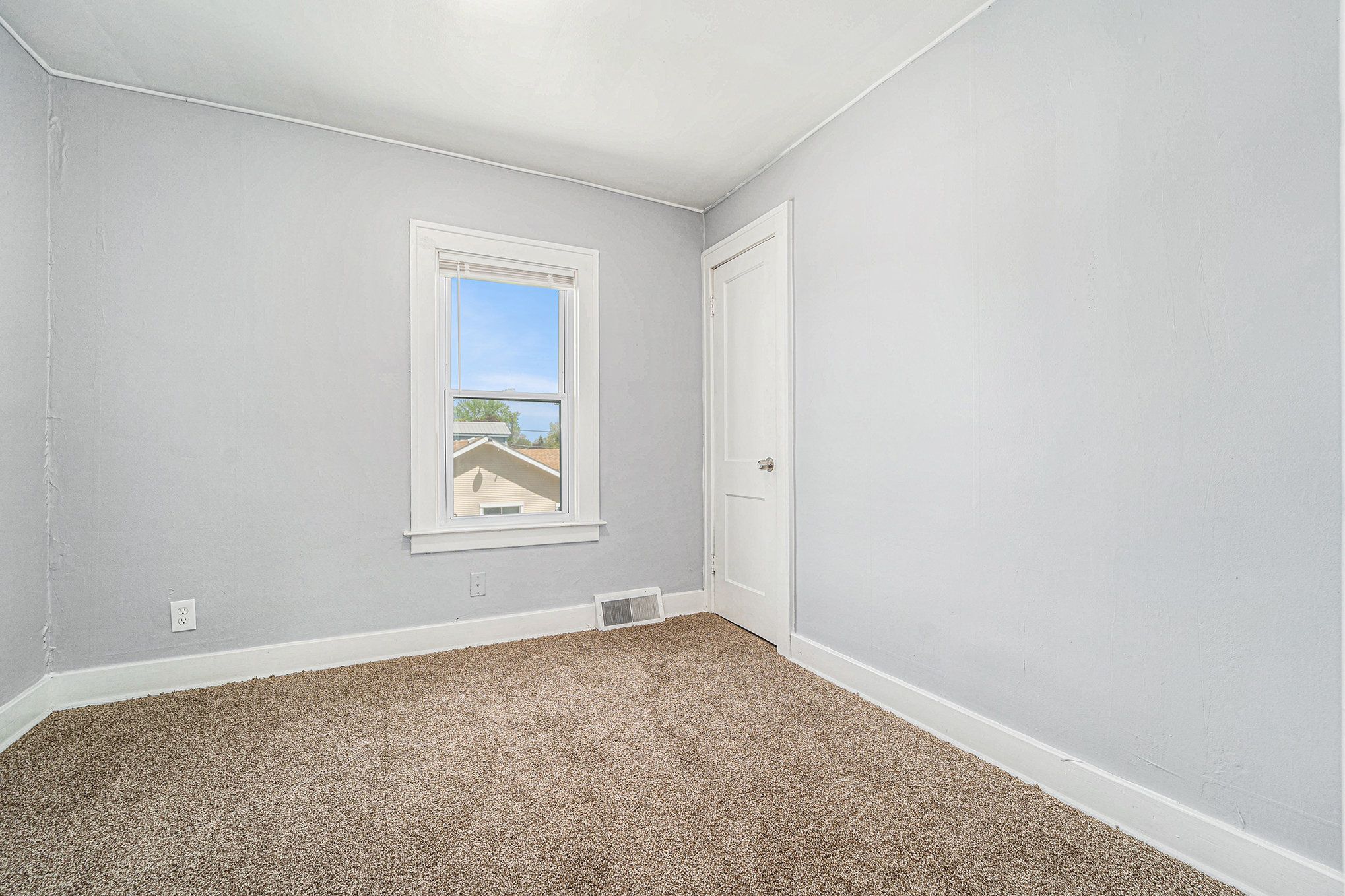 1654 Chandler Ave Property Photo 20