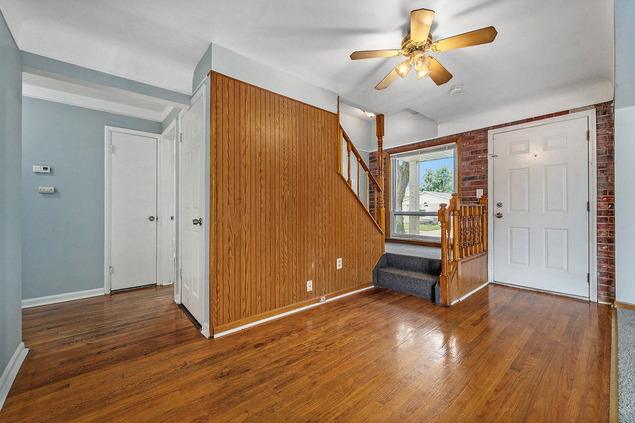 1255 Chandler Ave Property Photo 3