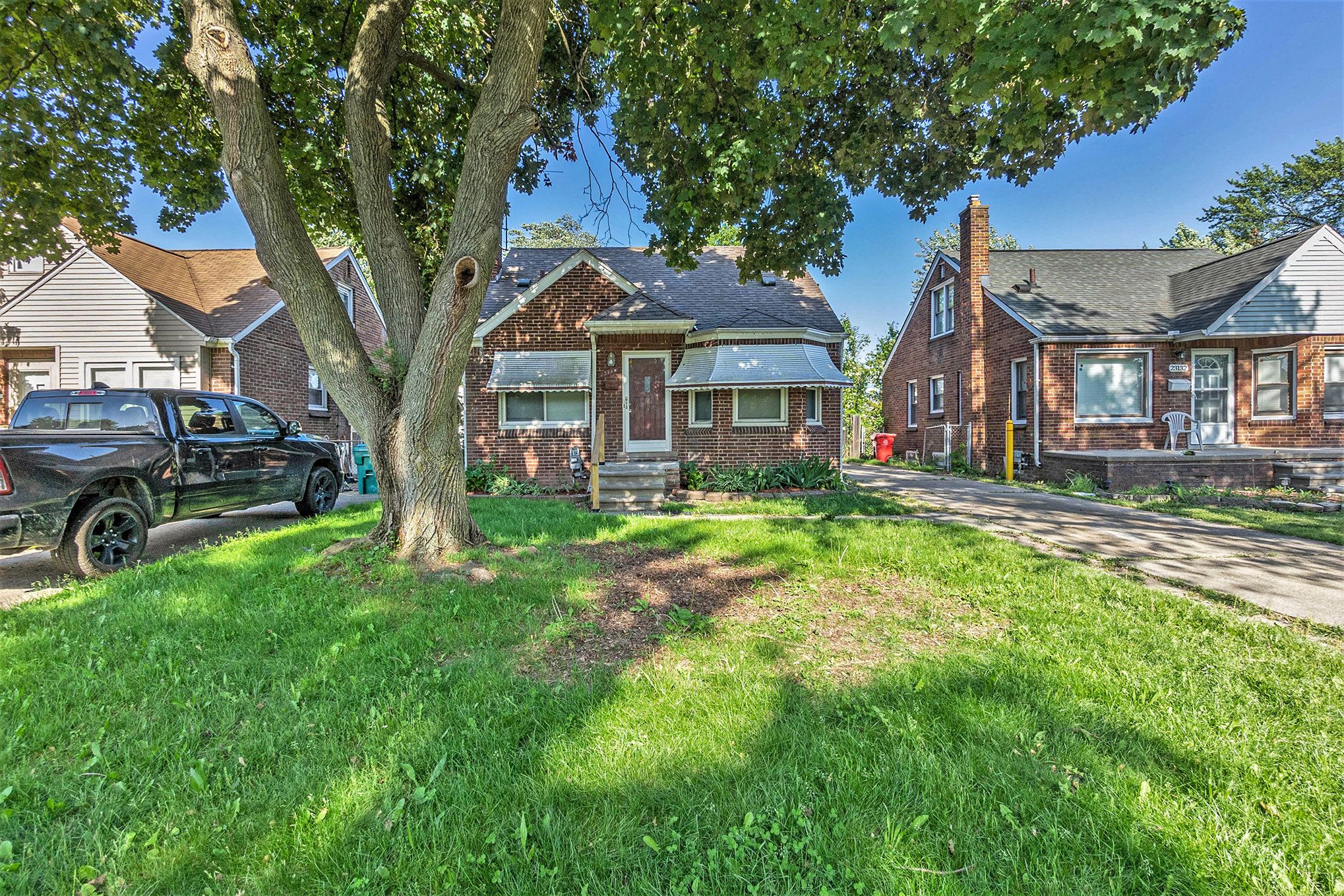 23140 DAVID AVE Property Photo 1