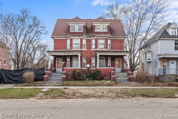 1825 Helen St Property Photo 1