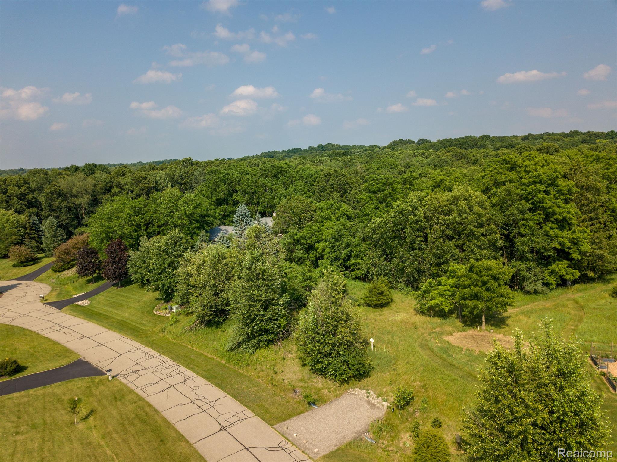 8045 Trail Rdg Property Photo 8