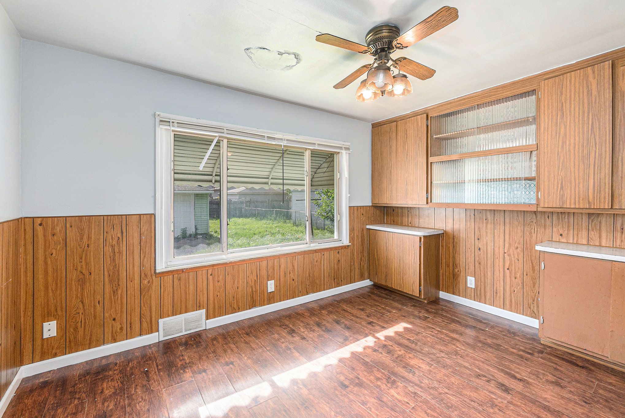 7206 Ziegler St Property Photo 5