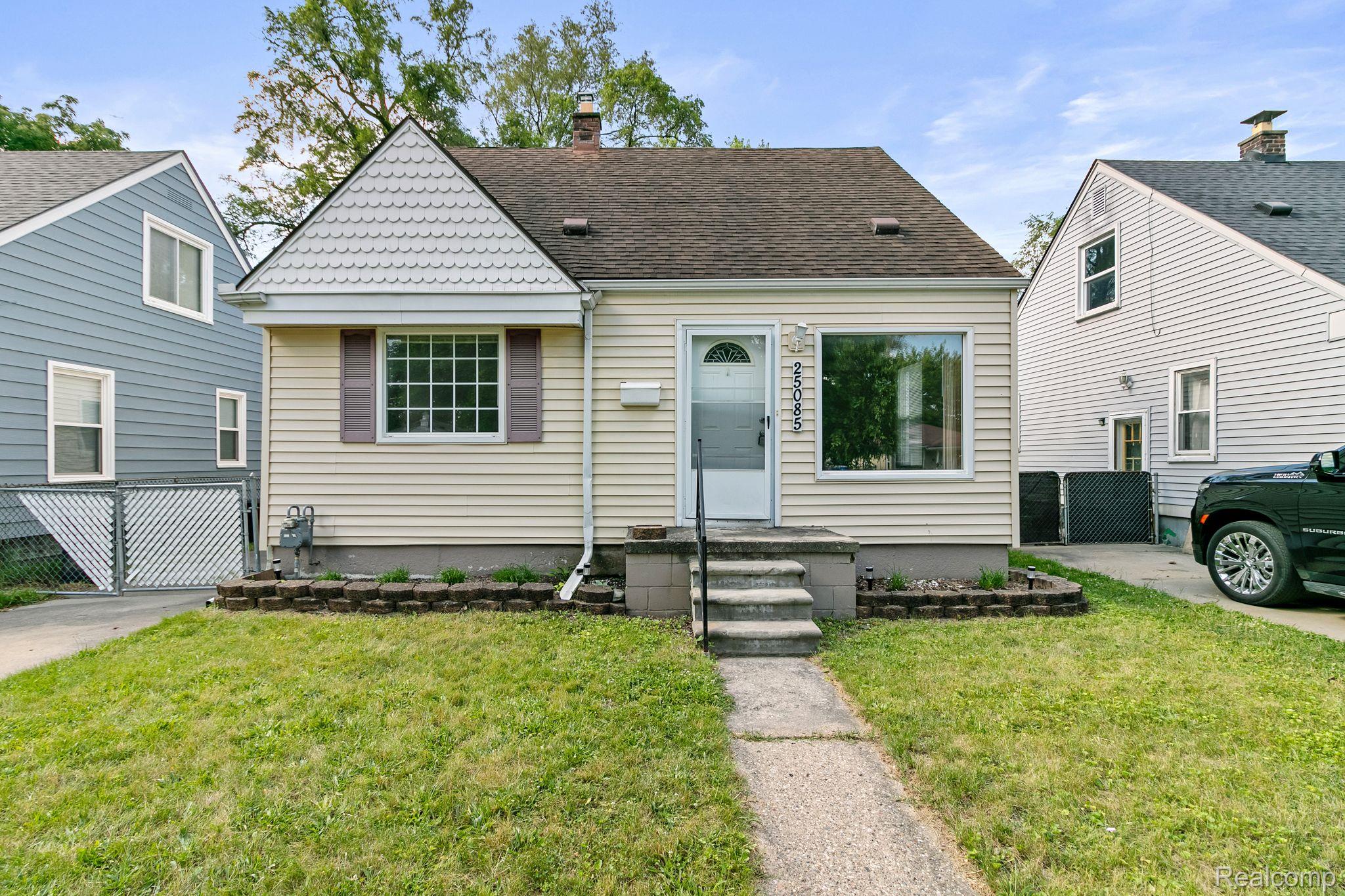 25085 Colgate St Property Photo 1