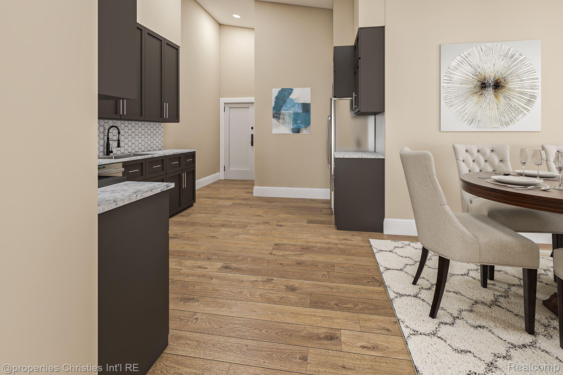 1010 Angara Dr Property Photo 3