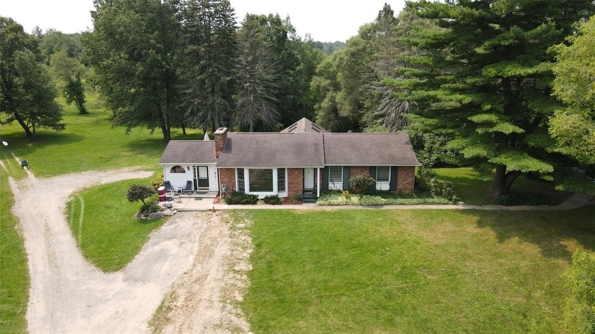 1215 Stoney Creek Rd Property Photo 1