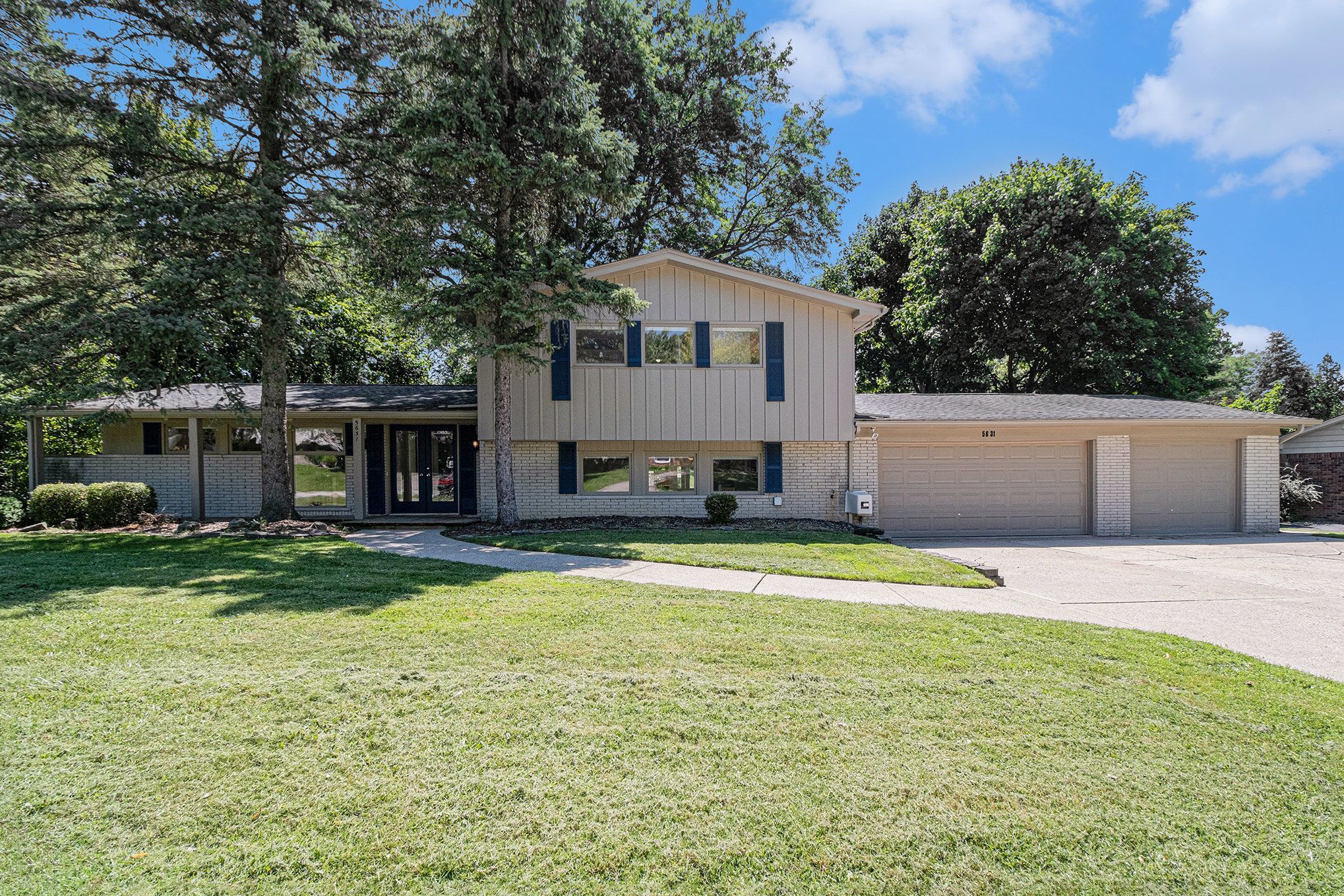 5631 Woodwind DR Property Photo 1