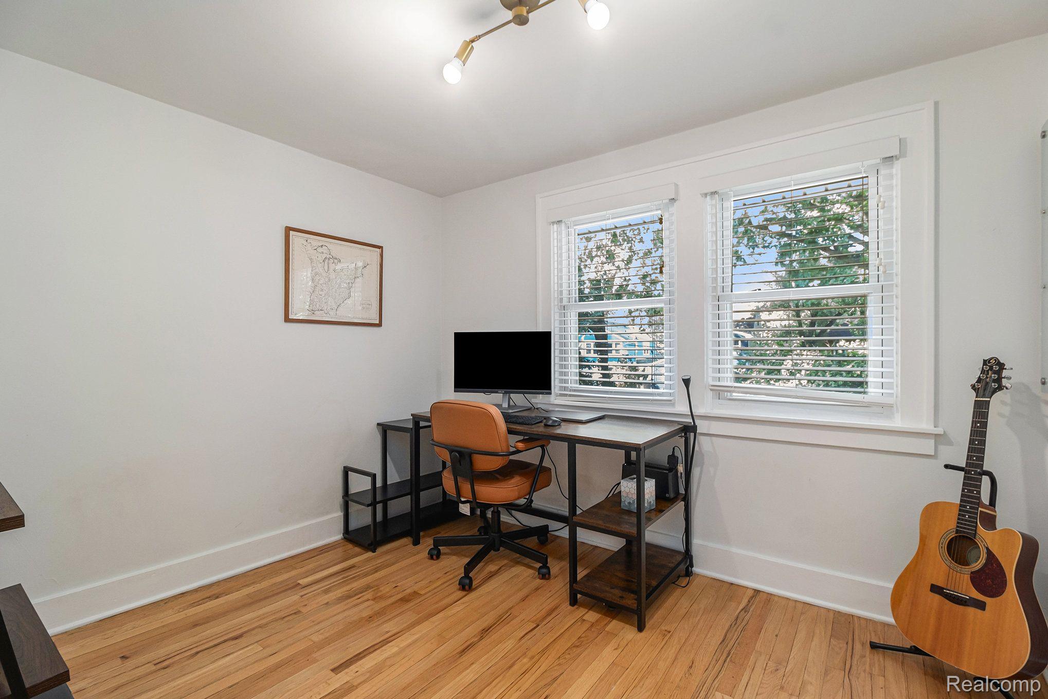 660 W Cambourne St Property Photo 18