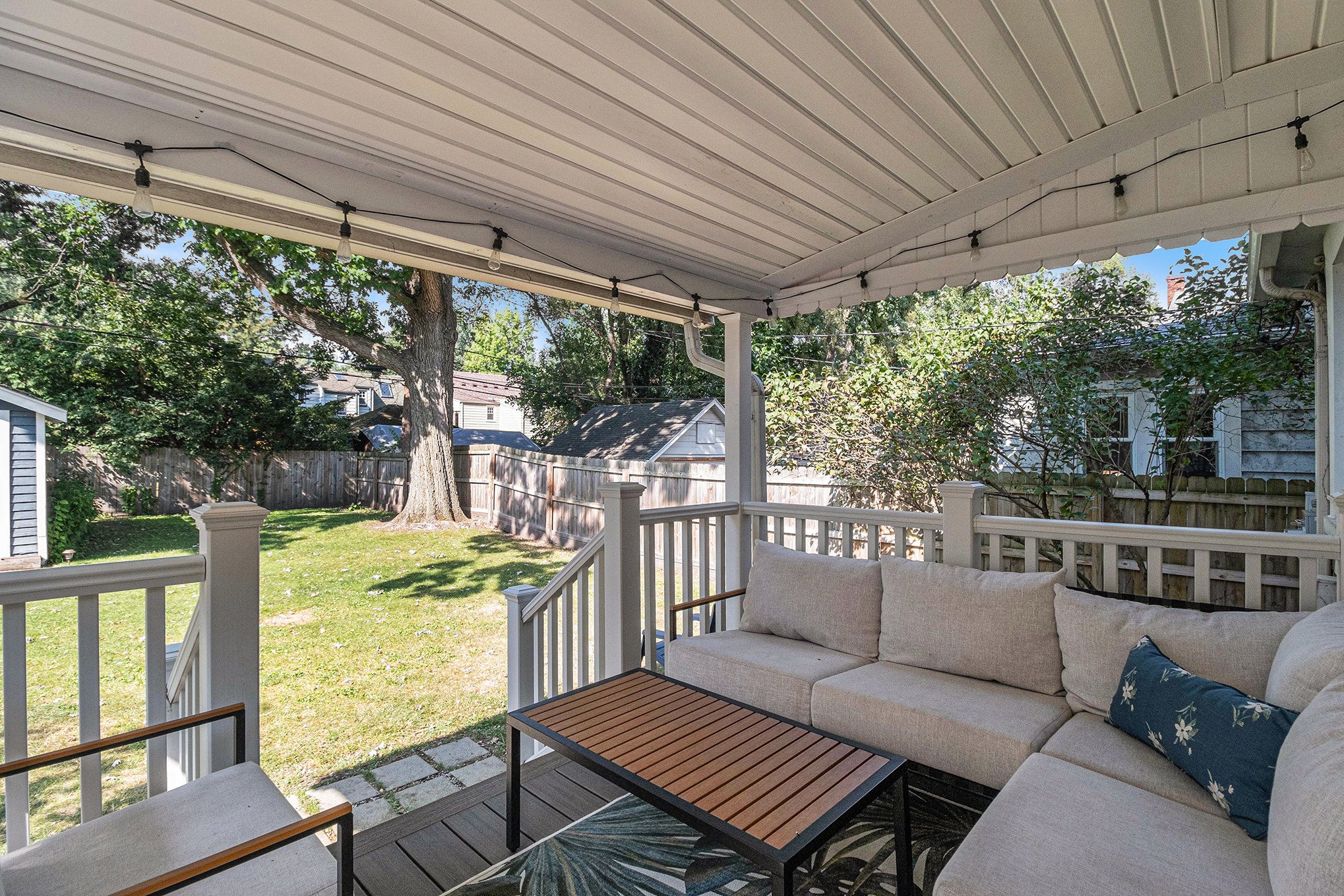 660 W Cambourne St Property Photo 21