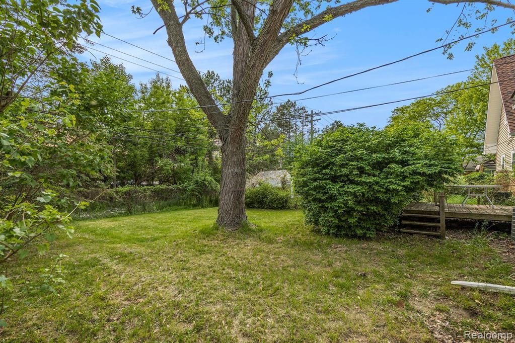 241 N Alice Ave Property Photo 20