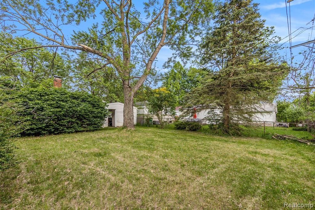 241 N Alice Ave Property Photo 24