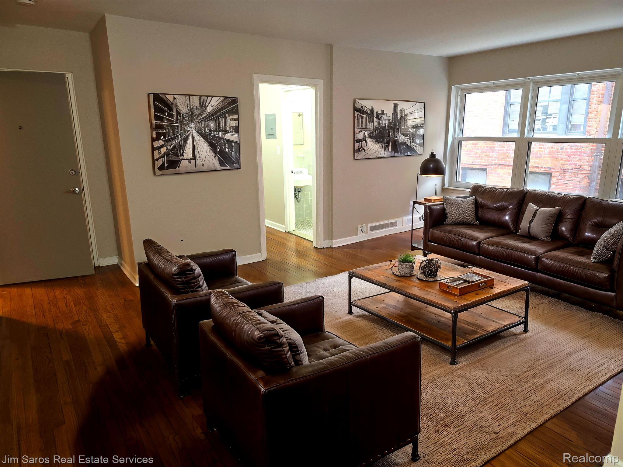 550 Parkview #305 - Studio Property Photo 3
