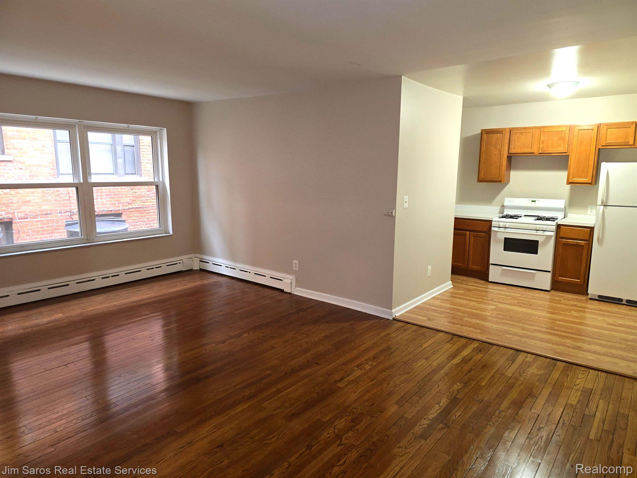 550 Parkview #305 - Studio Property Photo 5