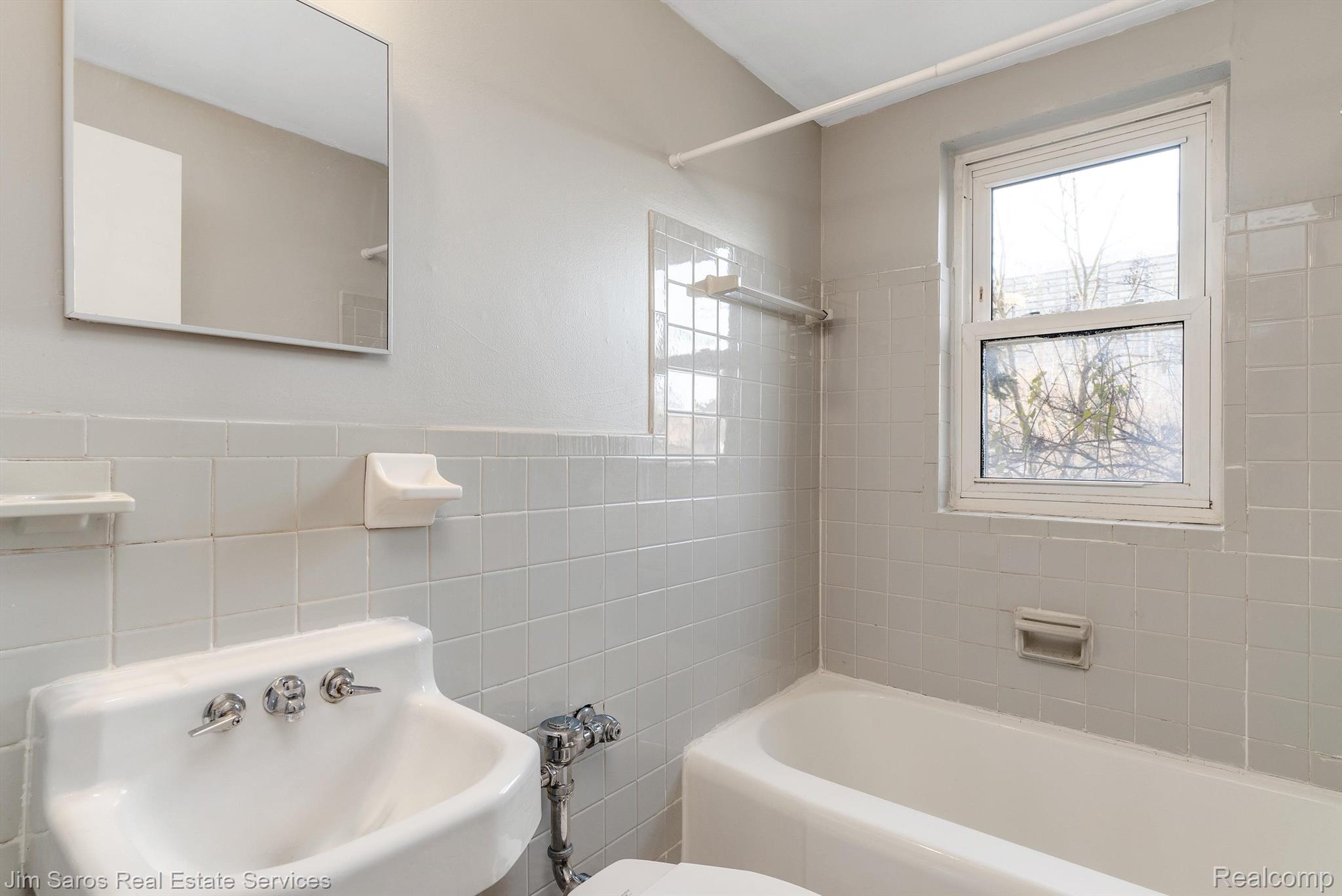550 Parkview #305 - Studio Property Photo 7