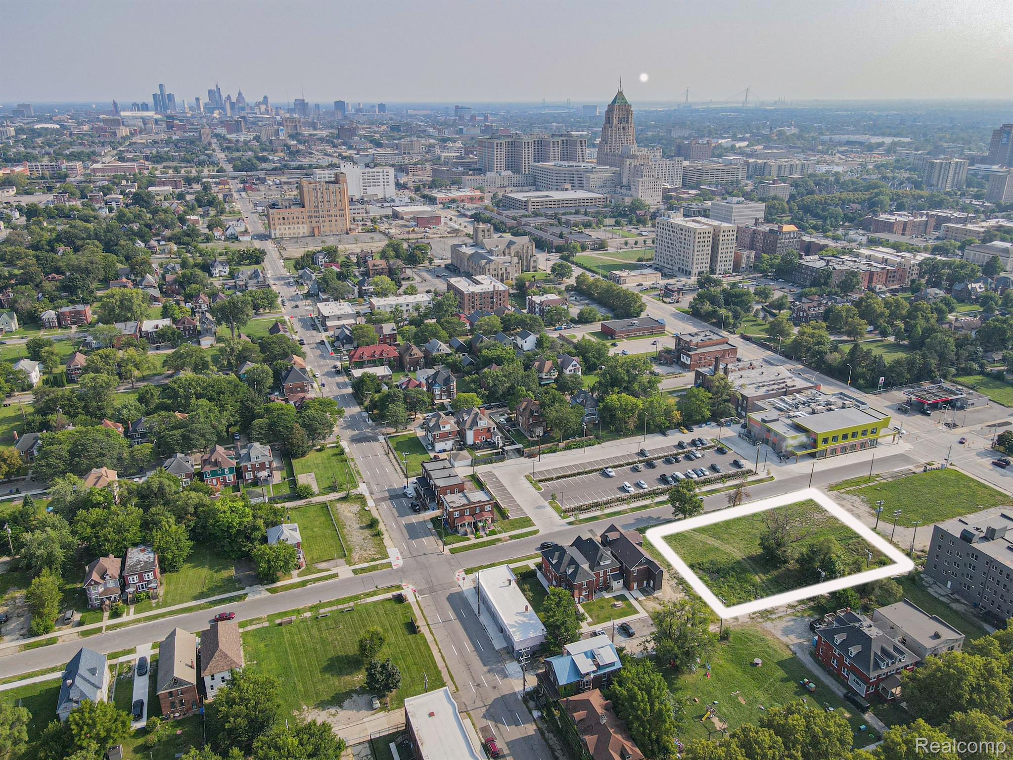 45 E Euclid St Property Photo 8