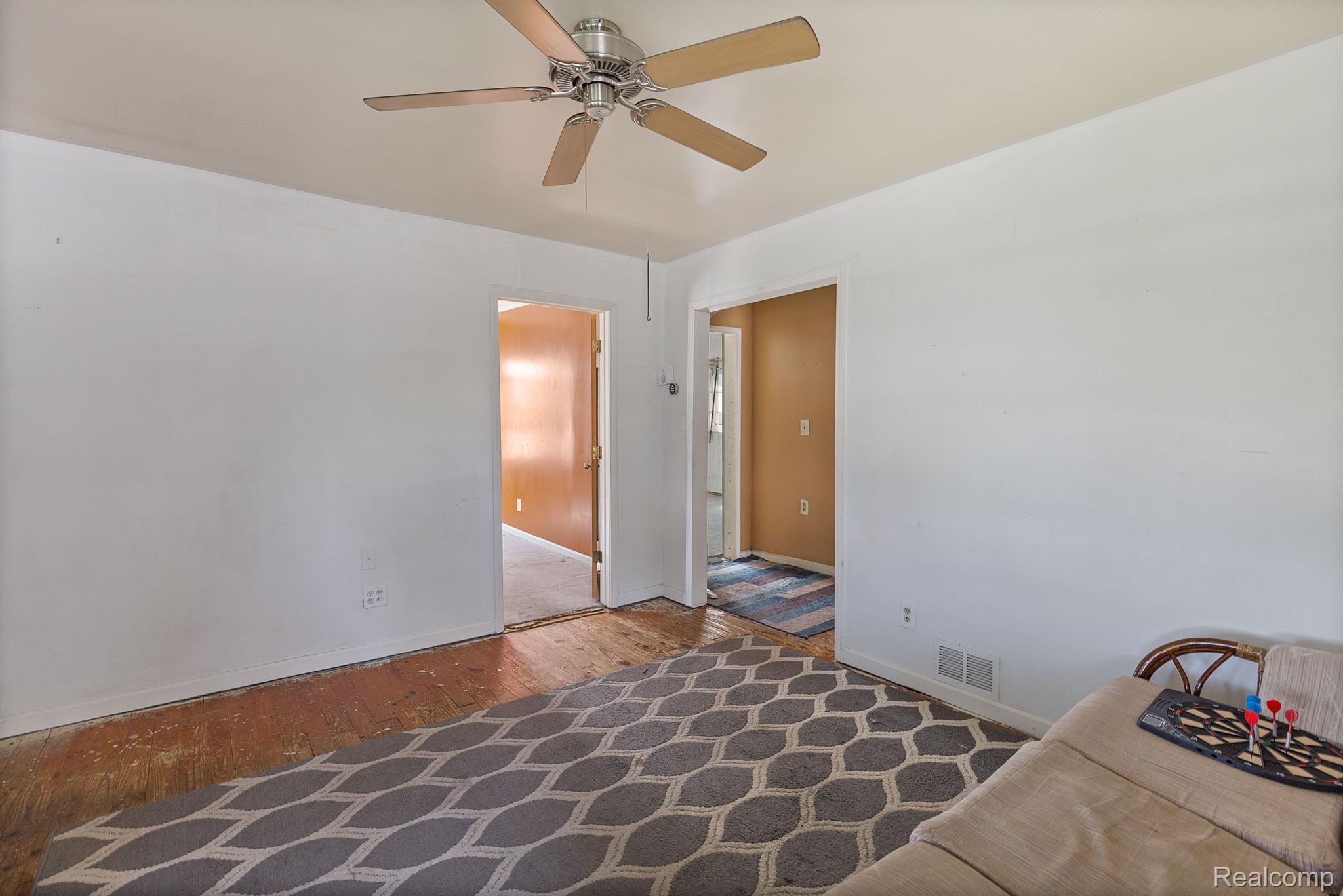 17484 Lowell St Property Photo 9