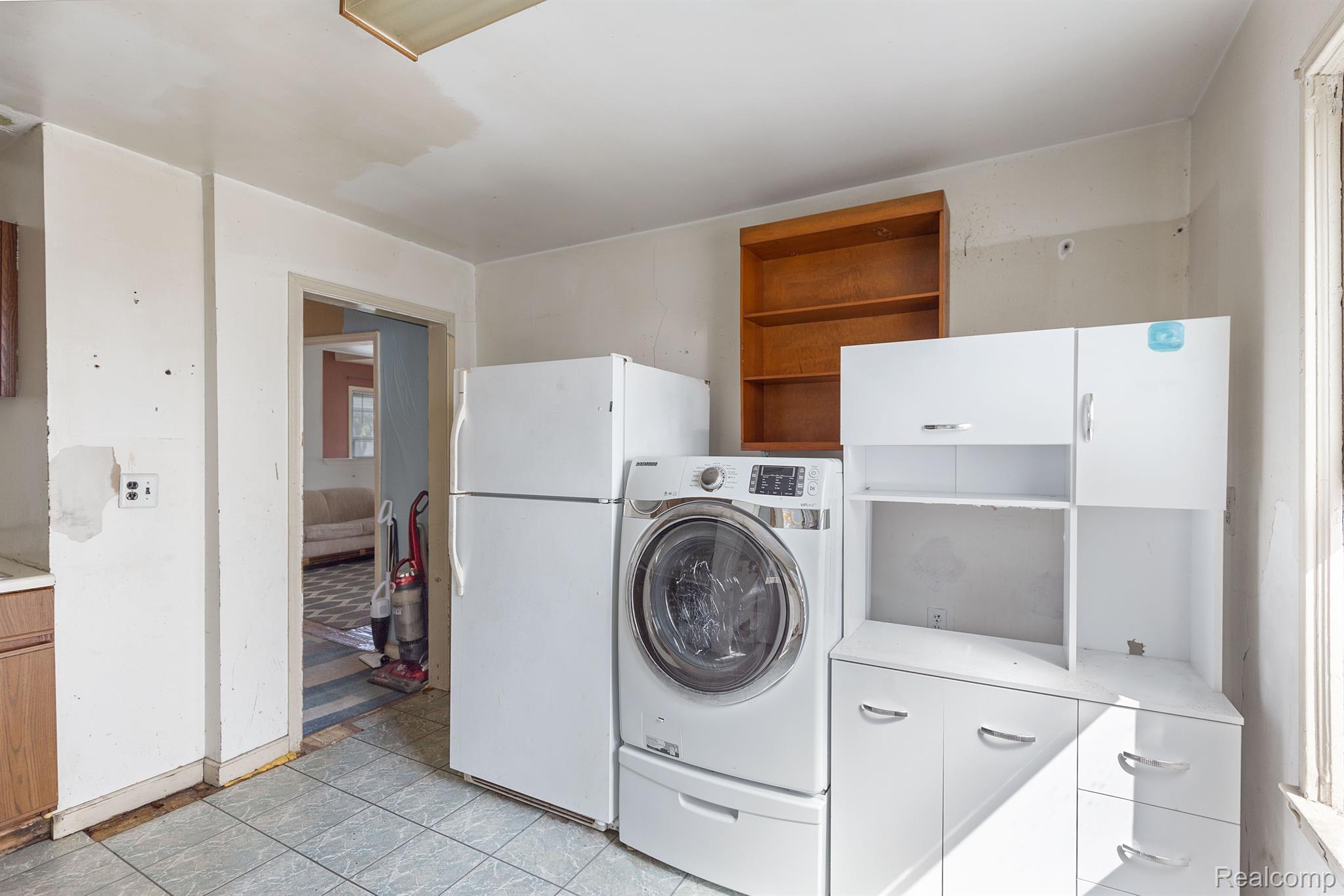 17484 Lowell St Property Photo 13