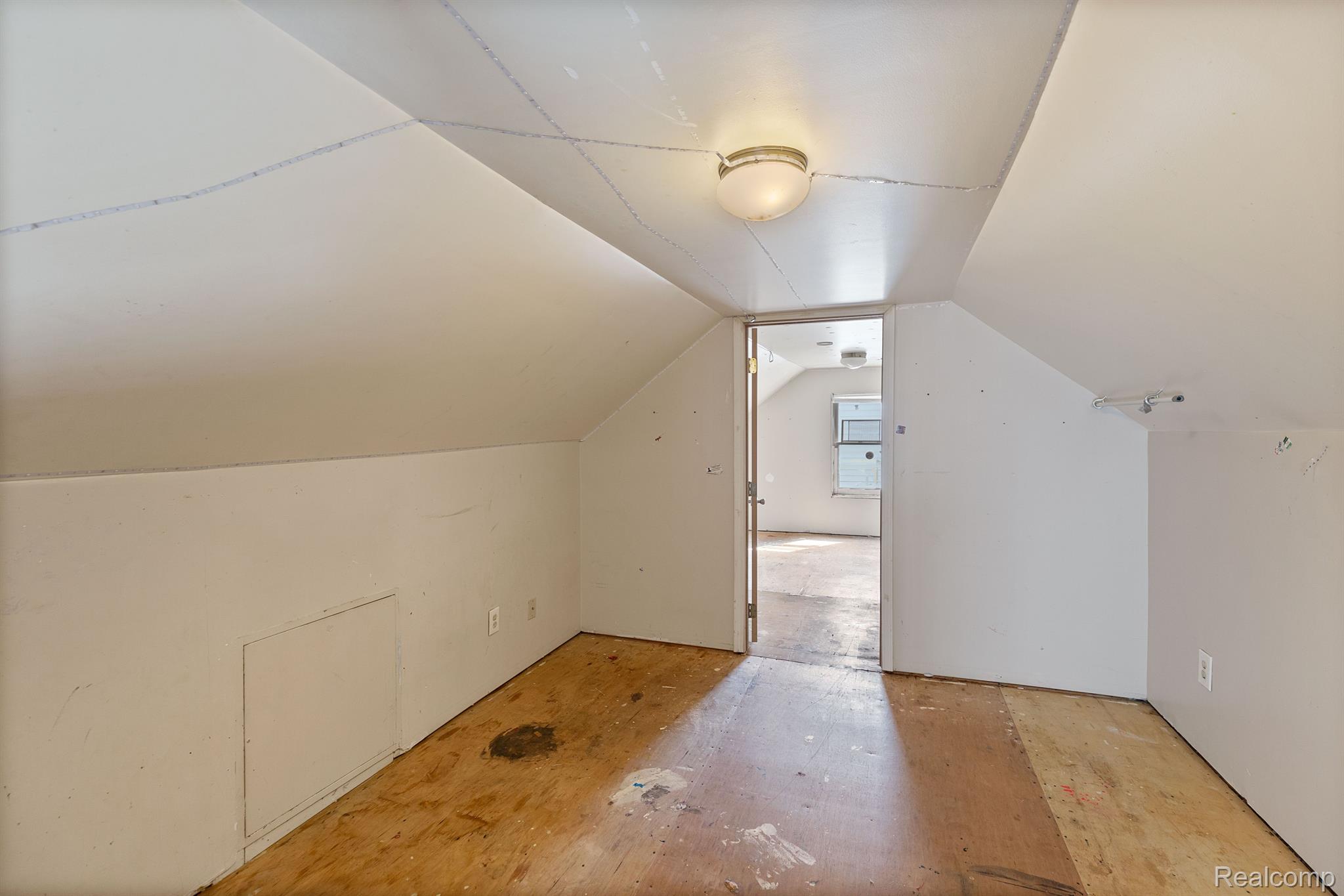 17484 Lowell St Property Photo 18