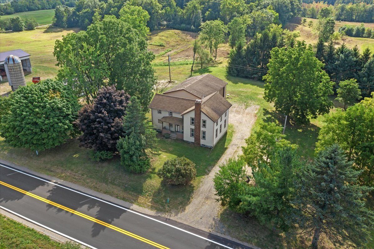 6640 SCHNEIDER RD Property Photo 1