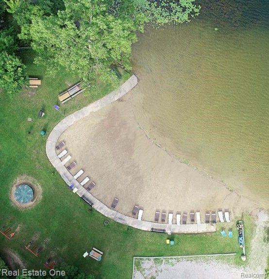 0000 Blue Jay Way Property Photo 8