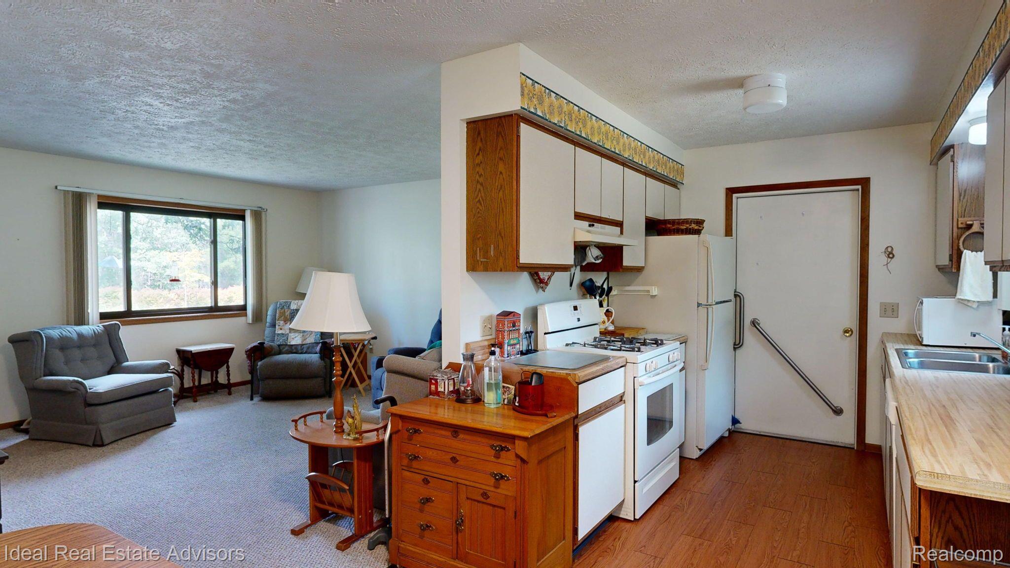 7215 Tuscarora Cir Property Photo 33