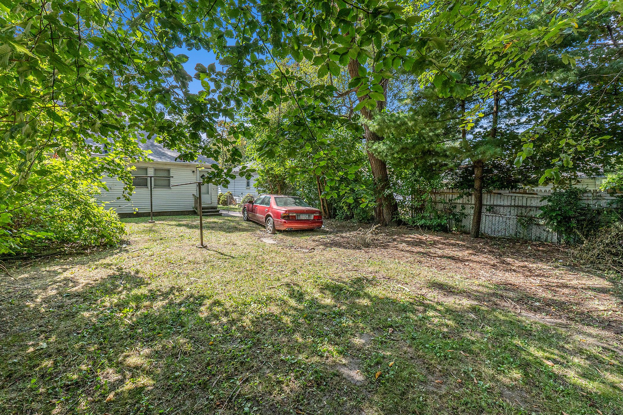8425 Chalmers Ave Property Photo 14