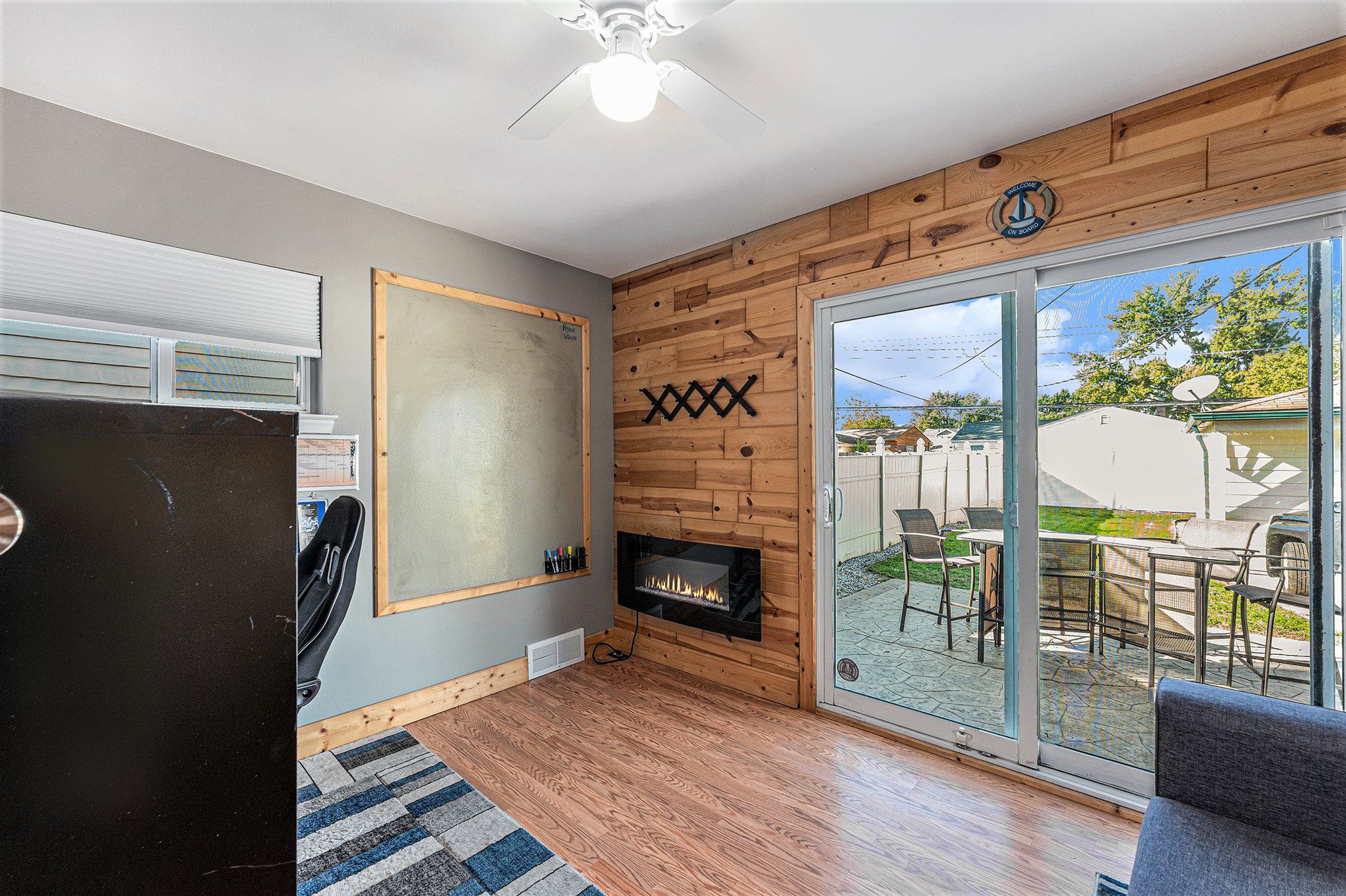 22715 Lake Dr Property Photo 11
