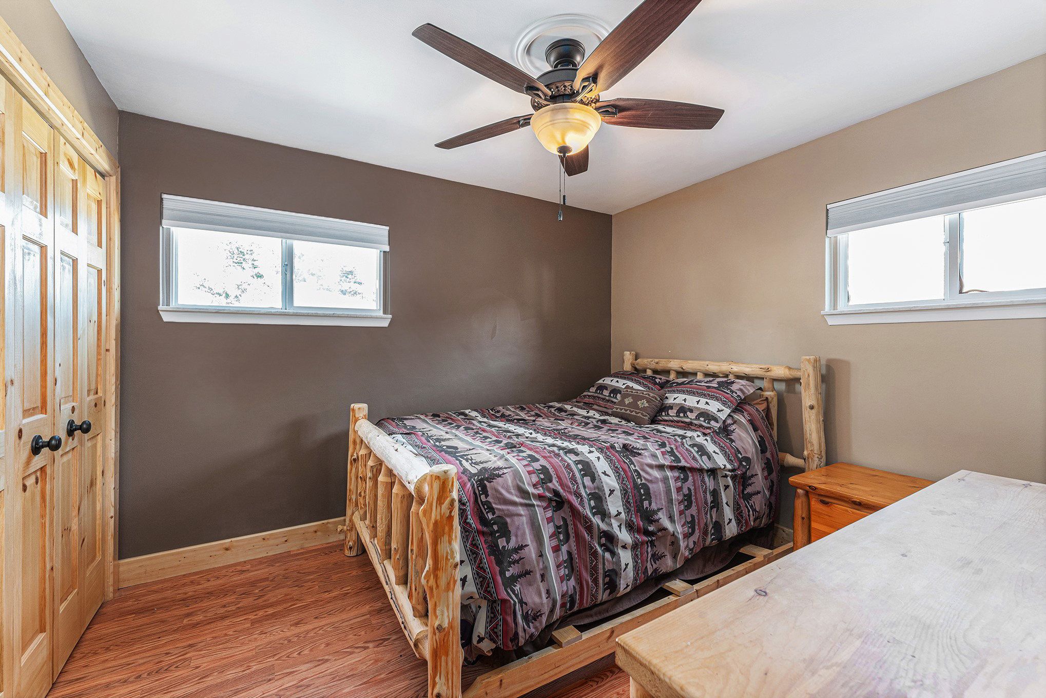22715 Lake Dr Property Photo 13