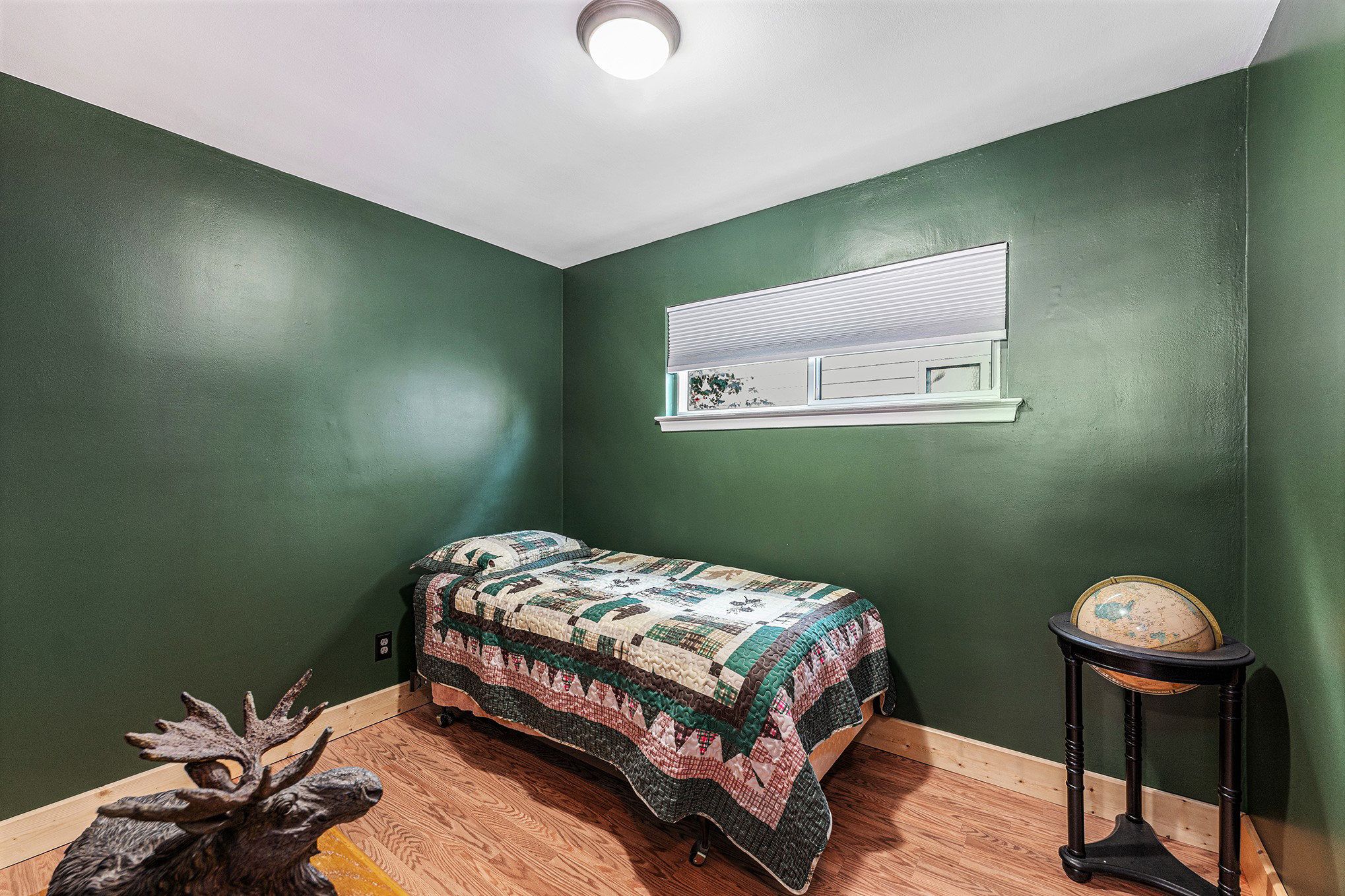 22715 Lake Dr Property Photo 15